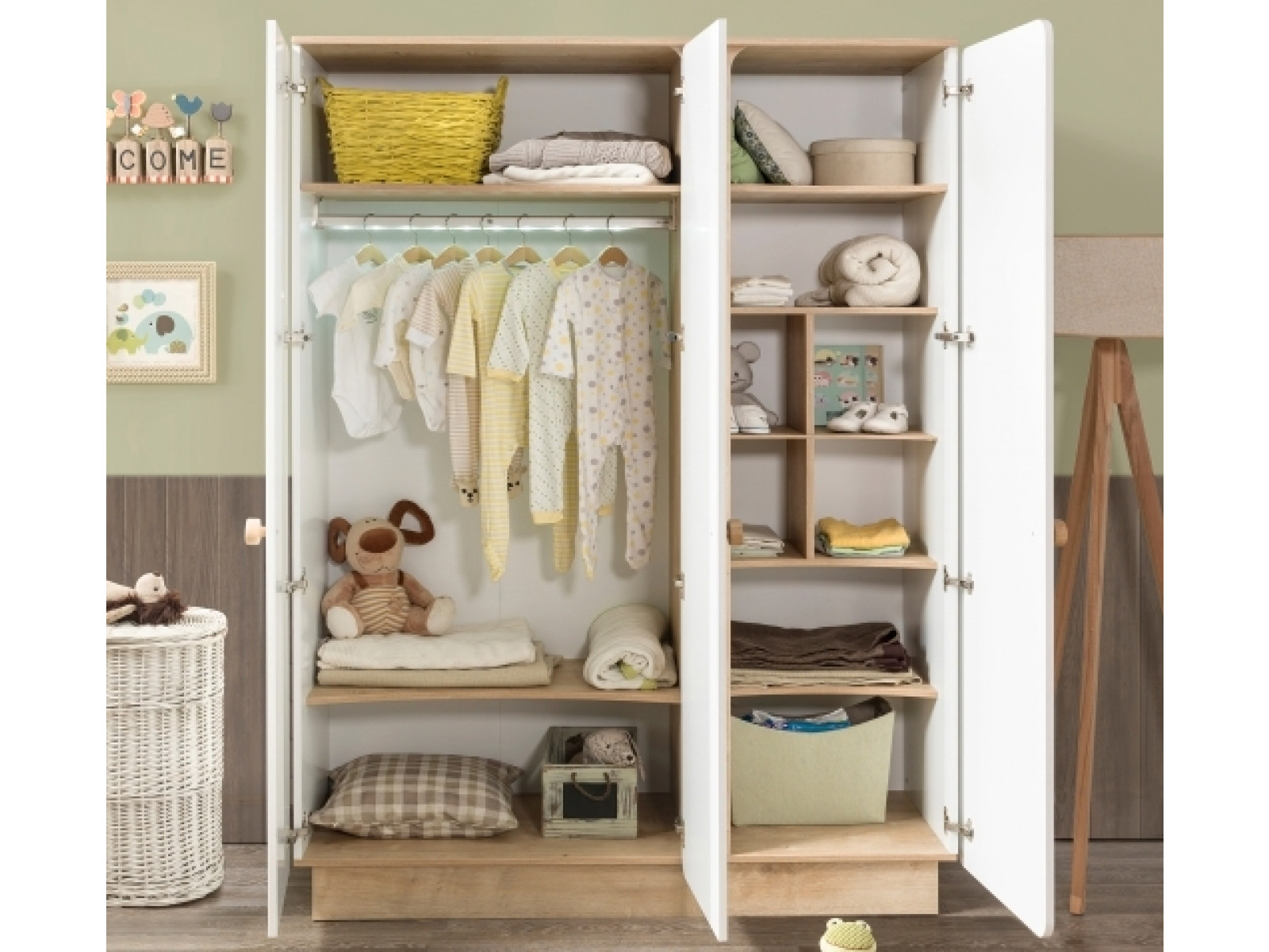 Гардероб детей. Шкаф Natura Baby Cilek. Детский шкаф Cilek. Детский гардеробный шкаф. Детская гардеробная.