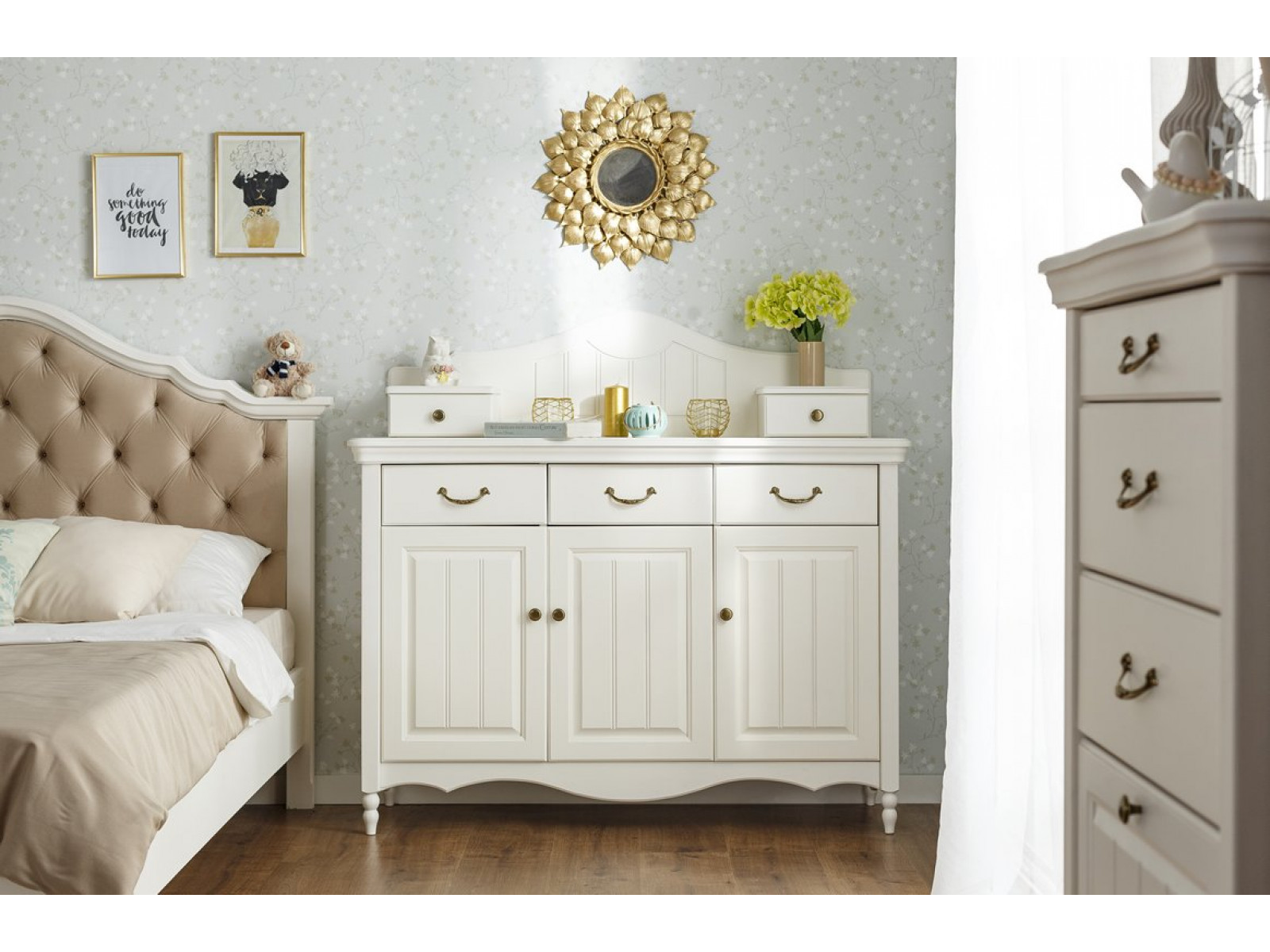 комод в интерьере. красивые комоды в спальню. комод ikea хемнэс белый. Drawer dresser комод. что поставить на комод в спальне.