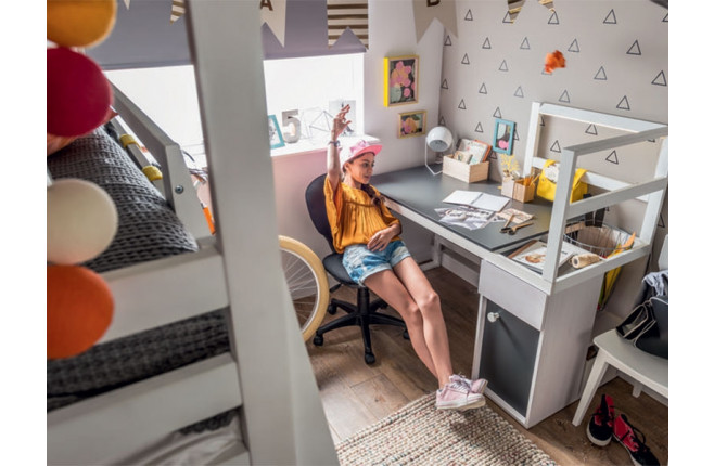 Письменный стол Nest