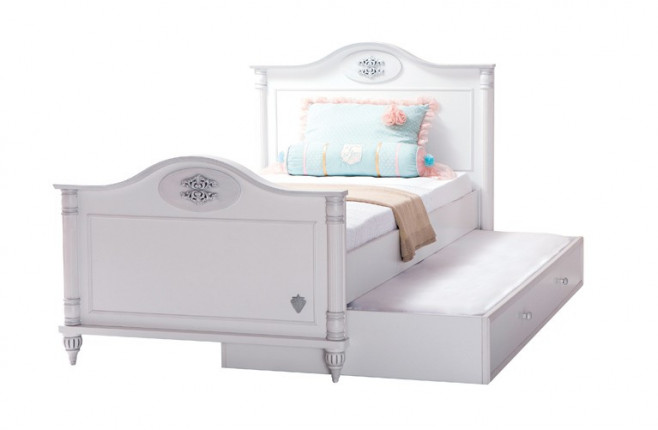 Кровать с фигурным изголовьем Romantic