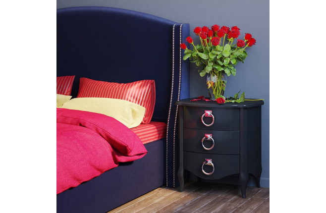 Кровать с молдингом Vary bed