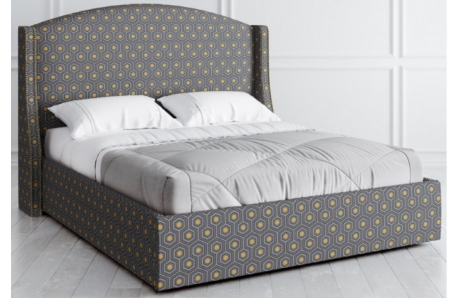 Кровать с молдингом Vary bed