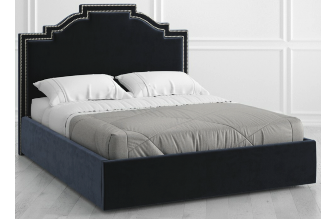 Кровать с фигурным изголовьем и декором Vary bed